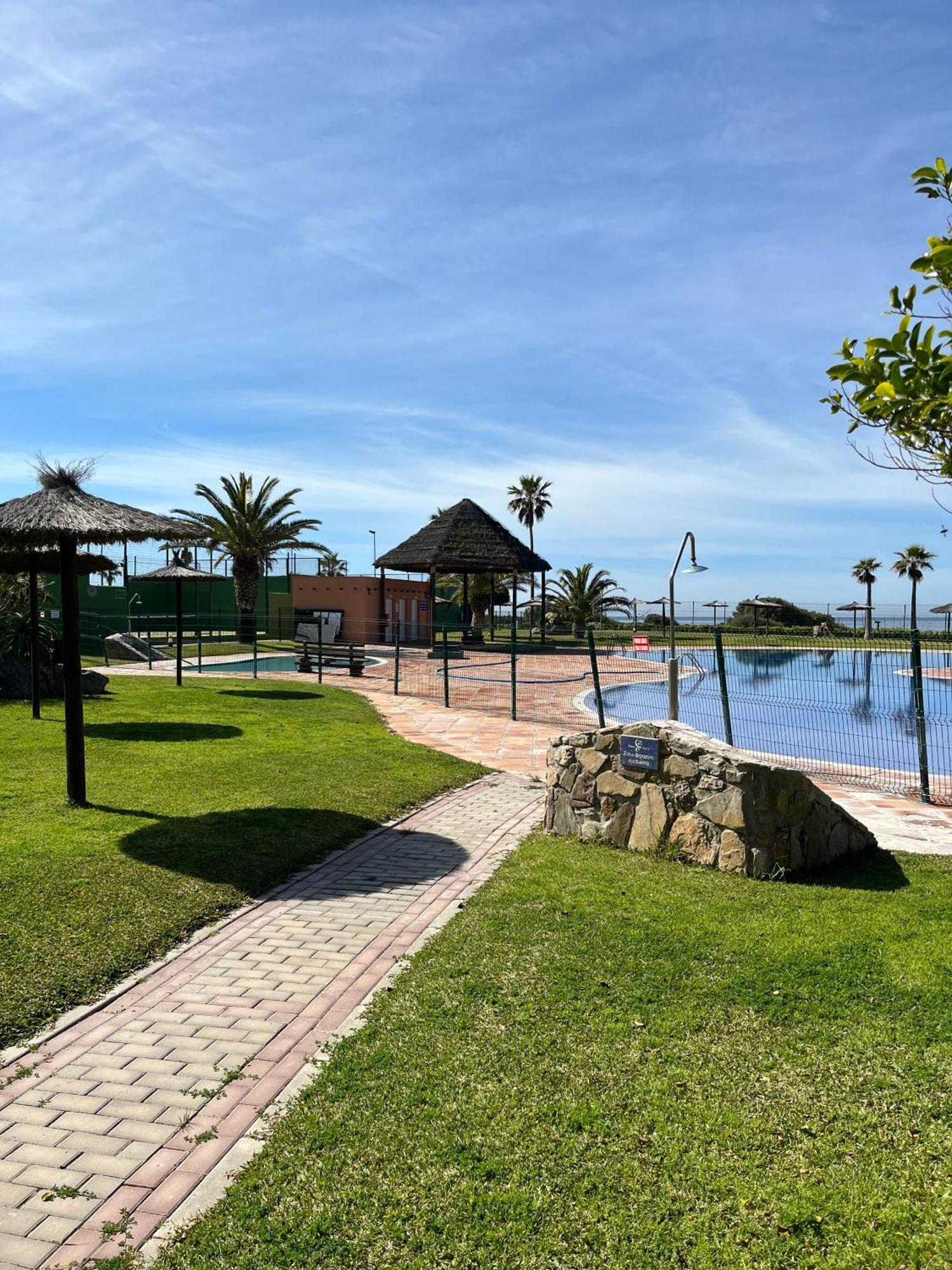 Comodo Apartamento En Bahia De La Plata Zahara de los Atunes Luaran gambar
